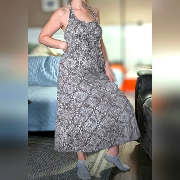 Denver Hayes Midi, beige & white halter dress, Size med, GUC - Picture 1 of 9